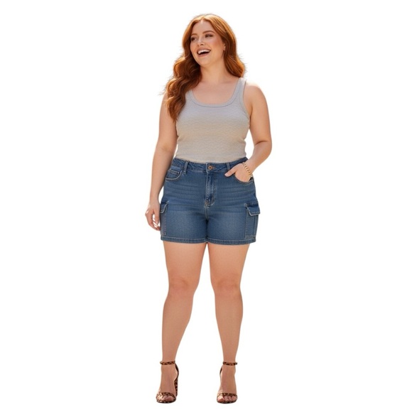 Daisy Pants - Plus Size Shorts Daisy Blue Cargo Shorts Size 2X Stretch Dark Wash